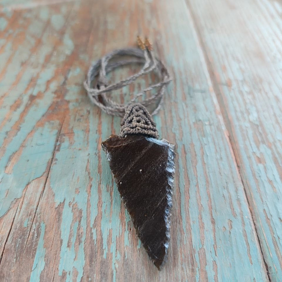 colgante pinta de flecha de obsidiana
