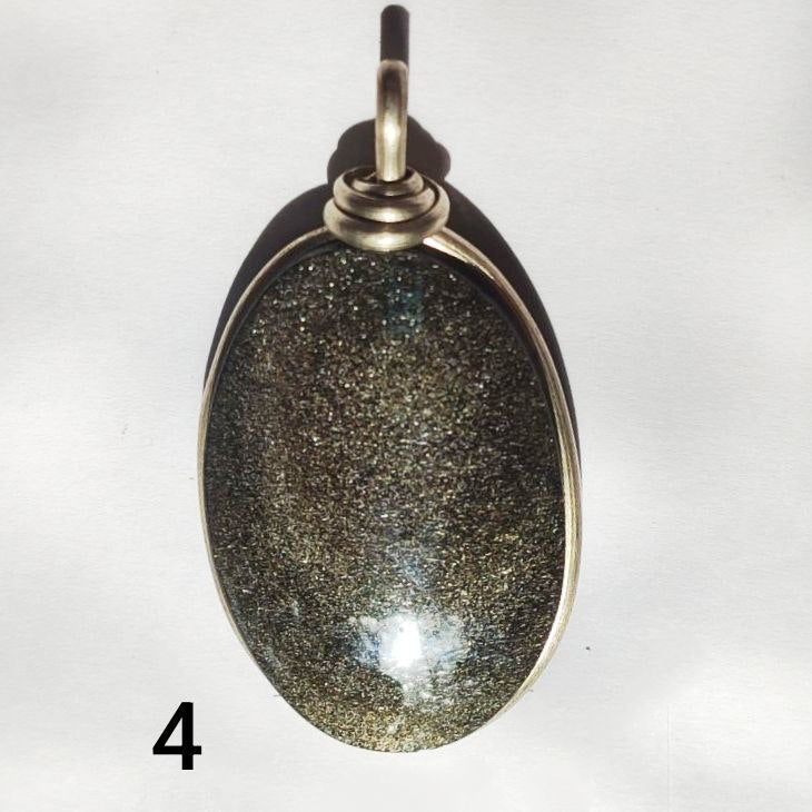 Colgante ovalado de obsidiana dorada XL