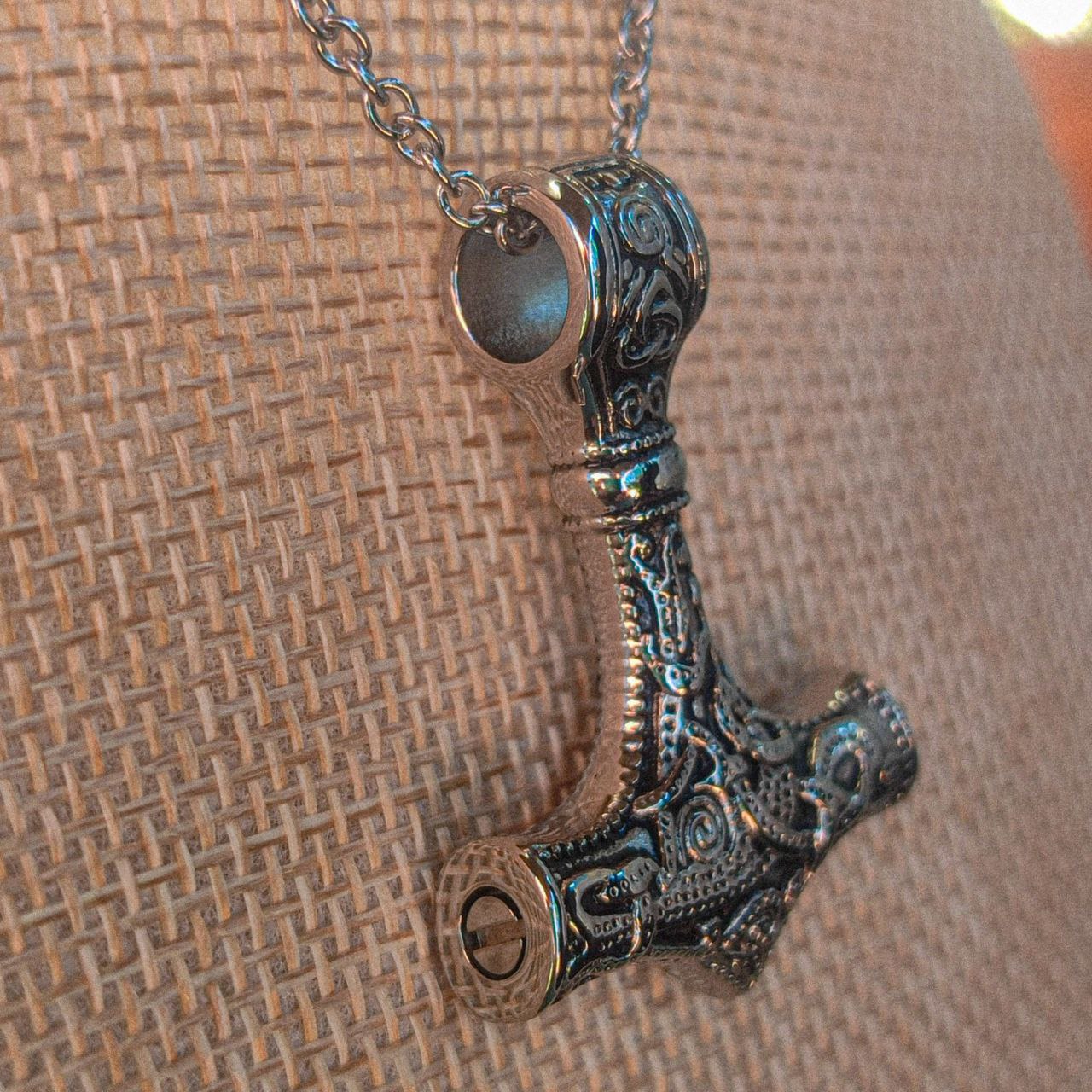 Martillo de Thor, colgante o llavero con compartimento secreto