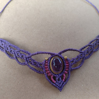 choker de macramé con amatista, collar morado de hilo, collar de amatista