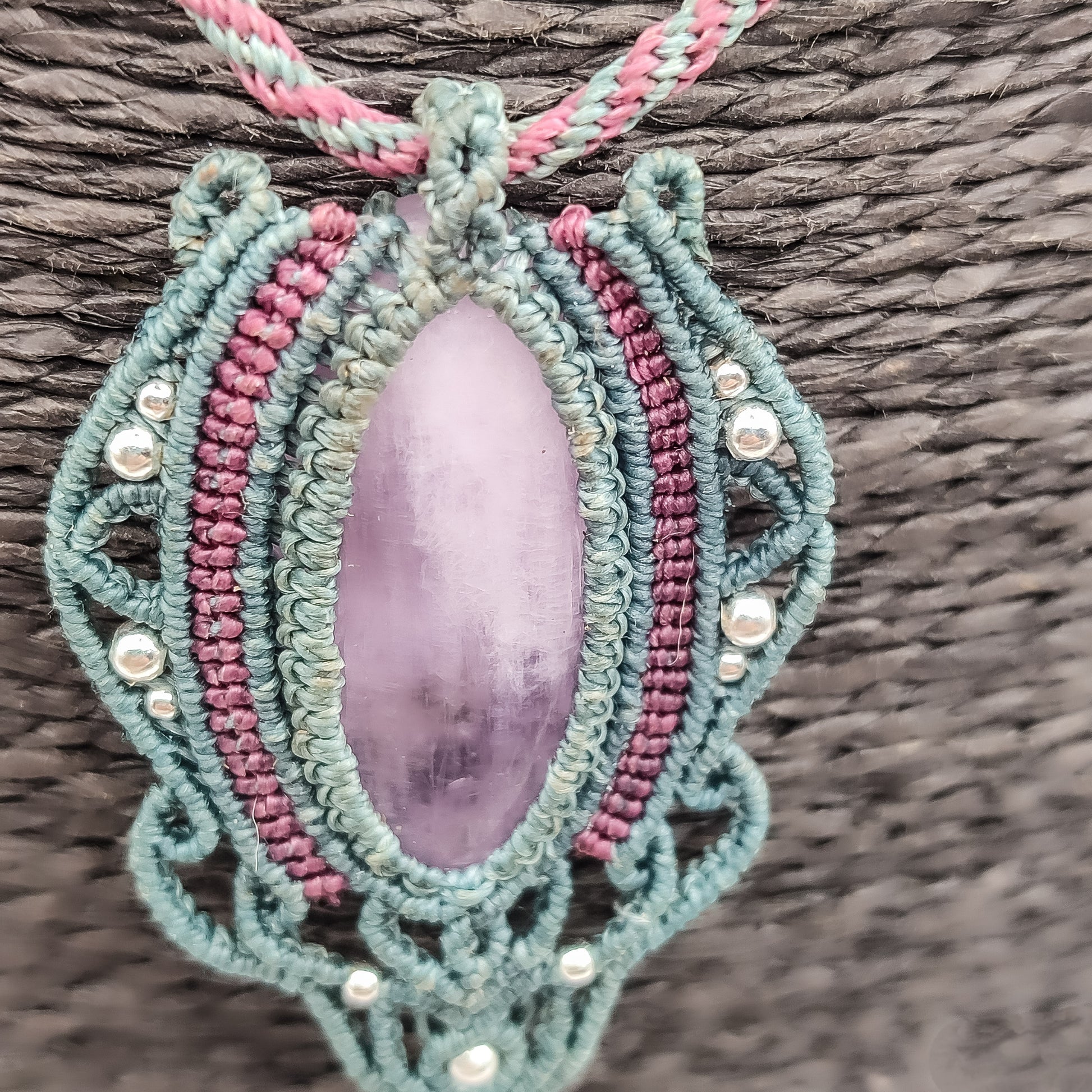 Colgante de kuncita y plata de ley listo para regalo el hada del tiempo
