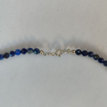 Collier en lapis-lazuli