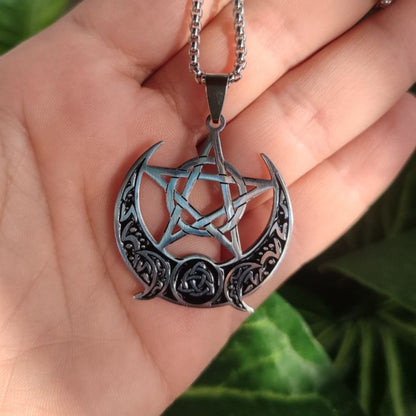Pentagram pendant with moon