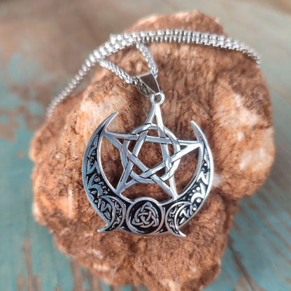Pentagram pendant with moon