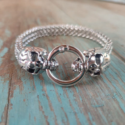 Bracelet tête de mort en acier