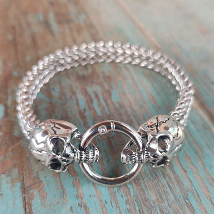 Bracelet tête de mort en acier