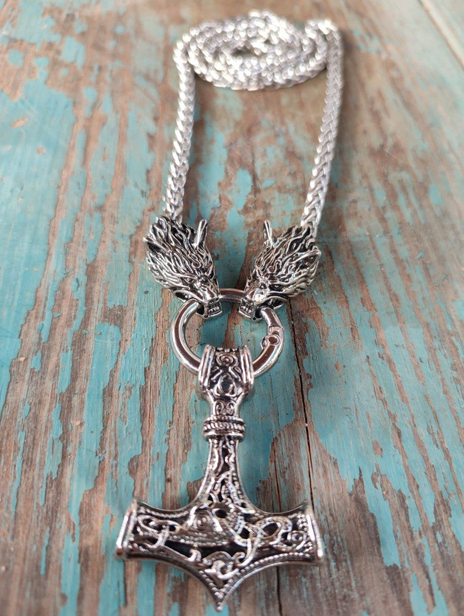 Collar vikingo salvaje