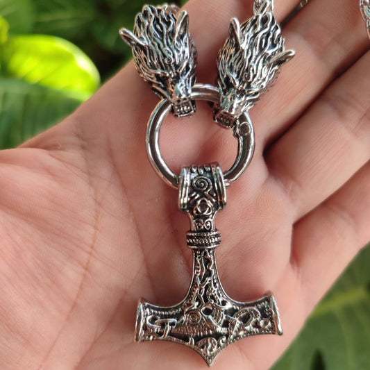 Collar vikingo salvaje