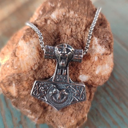 Small Thor's Hammer Pendant