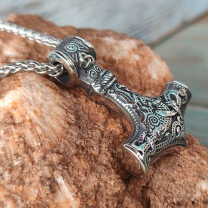 Thor's hammer pendant