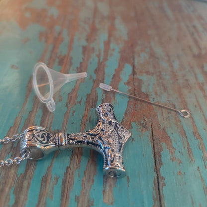 Marteau de Thor, pendentif ou porte-clés avec compartiment secret