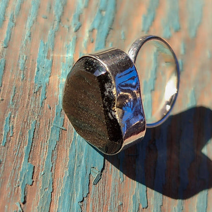 Anillo de obsidiana dorada