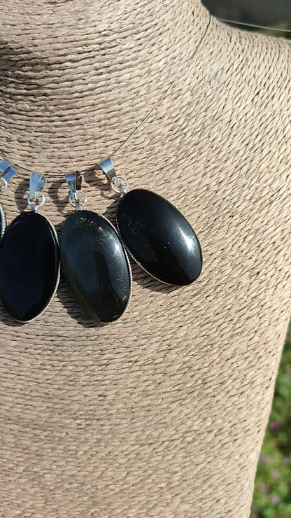 Colgante de obsidiana dorada ovalada