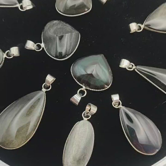 Vídeo del proceso artesanal y ritual del colgante de obsidiana sorpresa