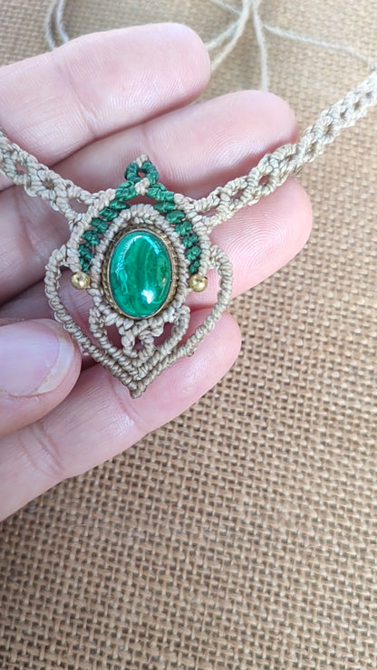 macrame malachite necklace, hippie thread necklace, hippie stone necklace