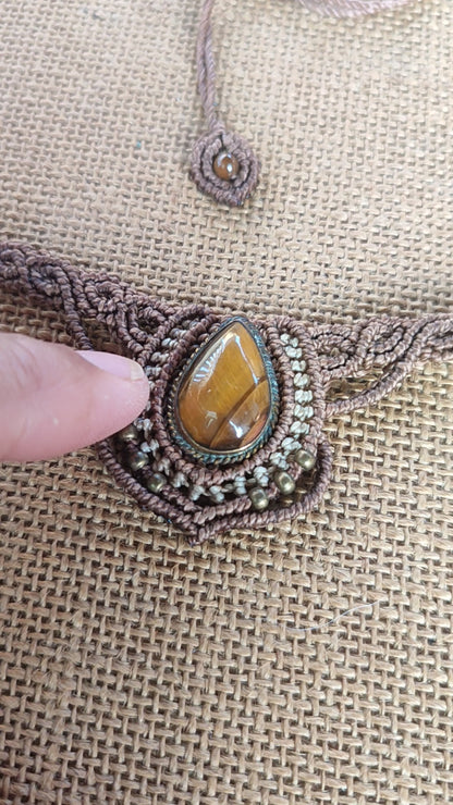 diadème œil de tigre, collier macramé œil de tigre