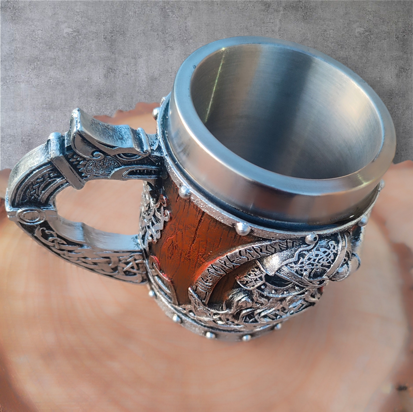 Taza vikinga Brúnn