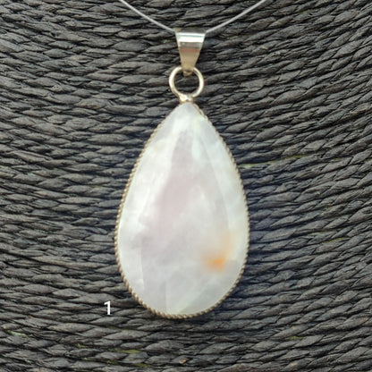 Pendentif double en quartz rose plaqué argent