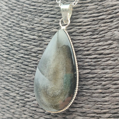 Pendentif XL en obsidienne dorée en forme de larme