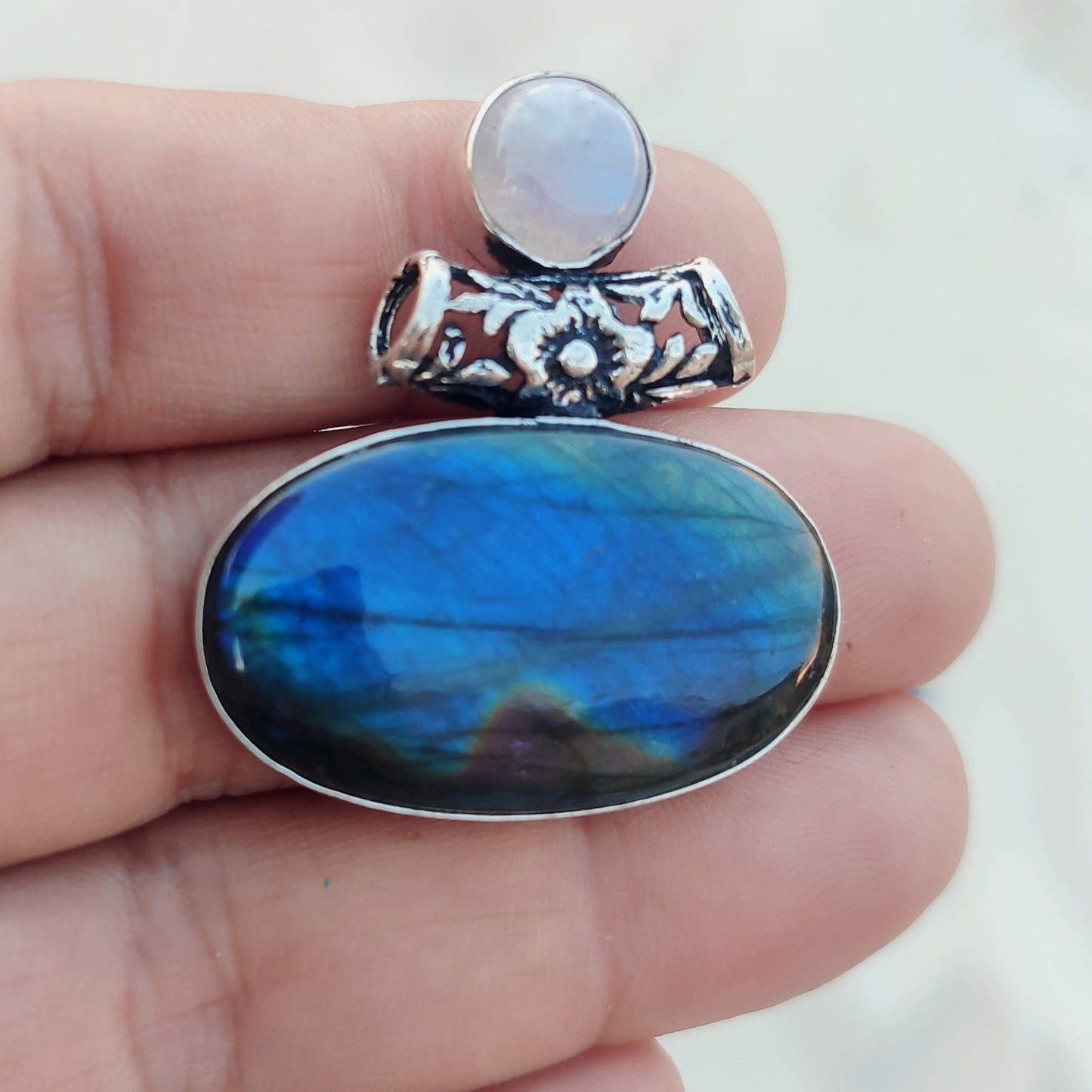 Colgante de Labradorita y Piedra Luna | Joyería de la India