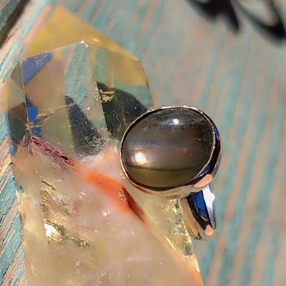 Anillo de labradorita