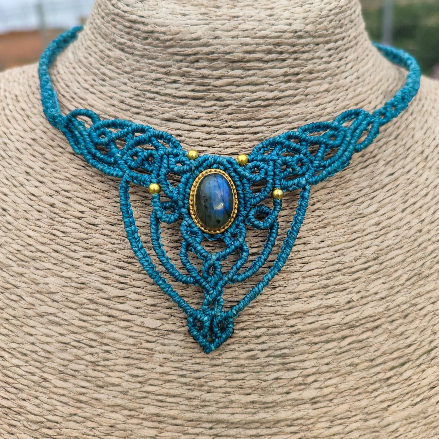 Collar Guardian de la Luz – Labradorita y Macramé Artístico