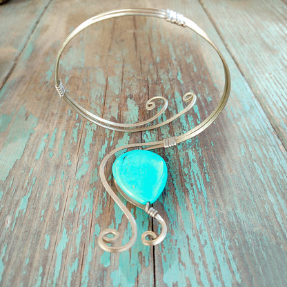 Brazalete de espirales Doble de Alpaca con Howlita Turquesa