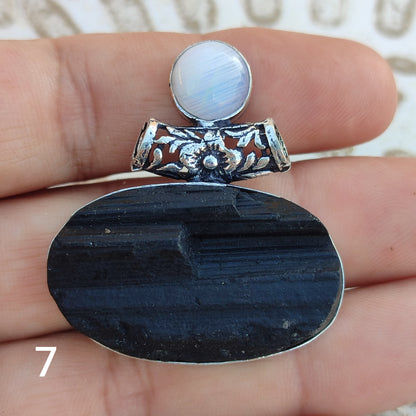 Colgante de Turmalina Negra y Piedra Luna | Joyería de la India