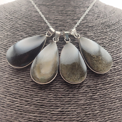 Pendentif XL en obsidienne dorée en forme de larme