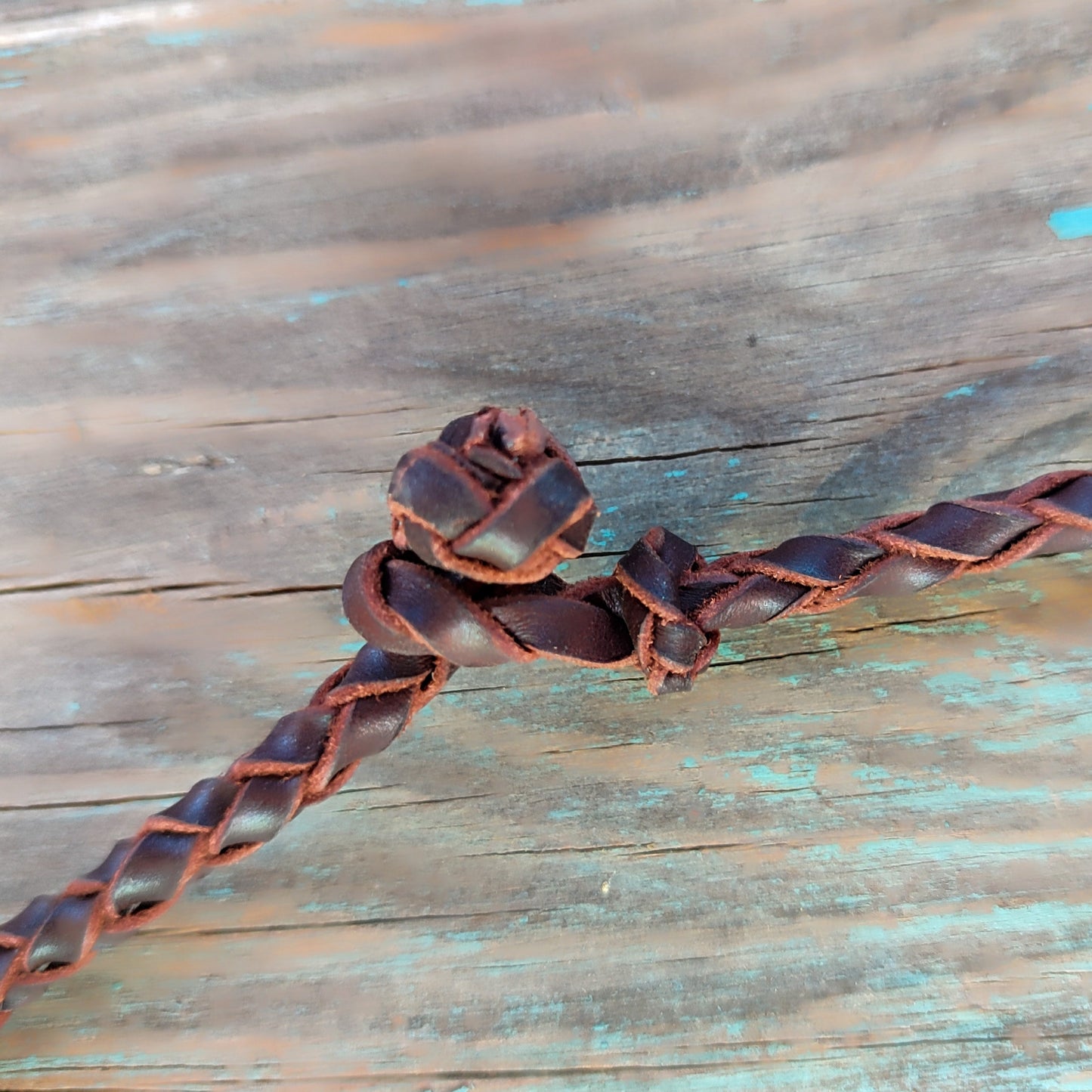 Collar cuero trenzado turquesa y crisocola