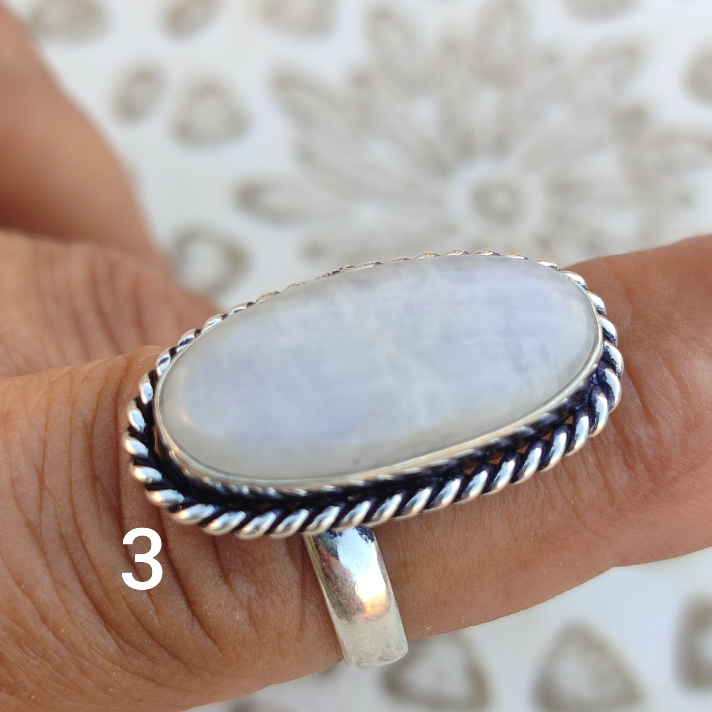 Anillo de Piedra Luna Ajustable | Joyería de la India