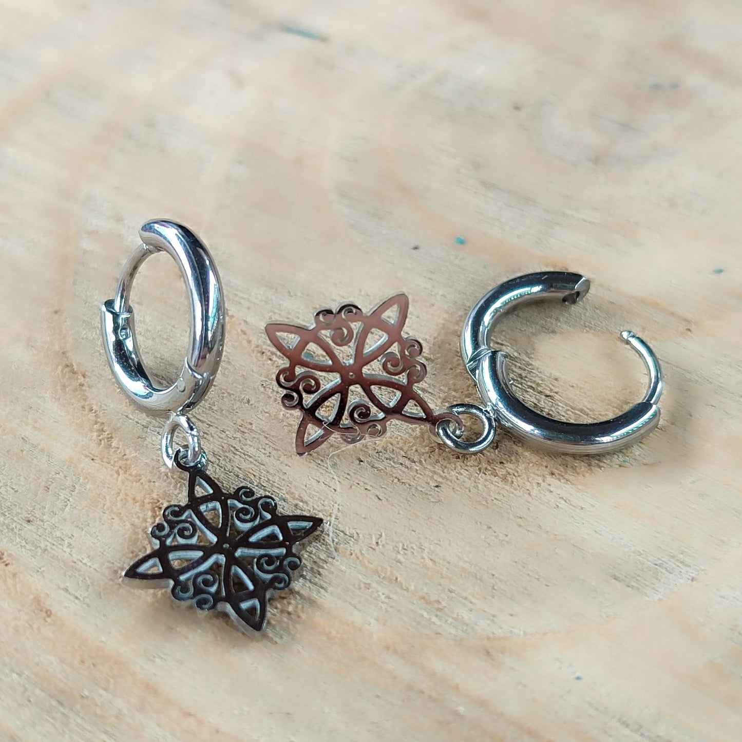 Pendientes de nudo de bruja