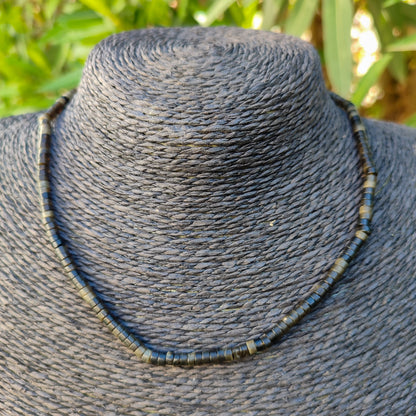 Collier en obsidienne dorée