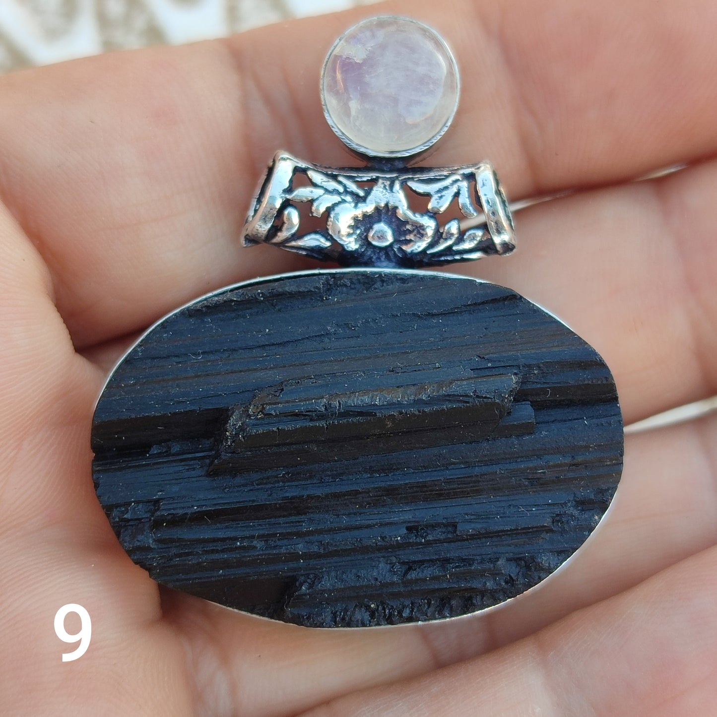 Colgante de Turmalina Negra y Piedra Luna | Joyería de la India