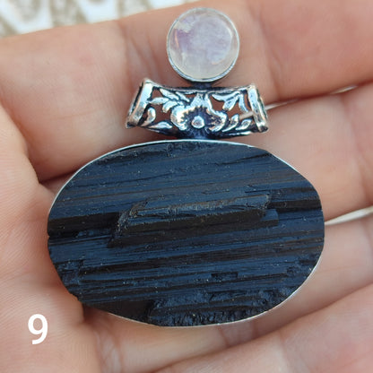 Colgante de Turmalina Negra y Piedra Luna | Joyería de la India