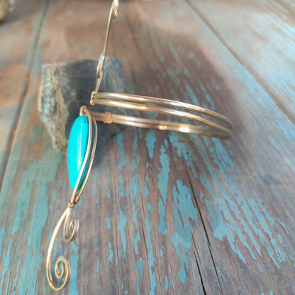 Brazalete rígido plateado boho