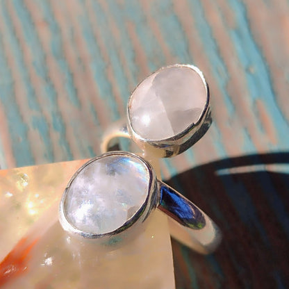 Anillo de piedra luna