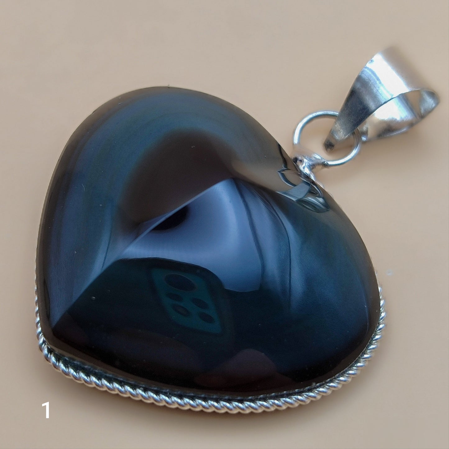 Colgante Corazón de Obsidiana Natural - Amuleto de Amor y Protección
